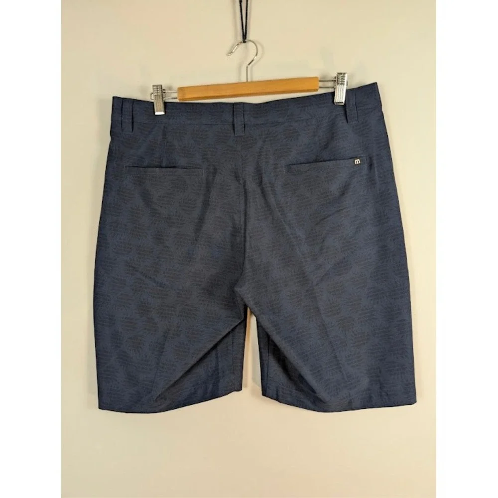 TravisMathew Golf Shorts Mens 34 Navy Blue Palm Leaf Print Stretch Performance